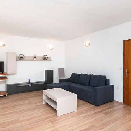 Apartment Ljuba Primošten Zewnętrze zdjęcie
