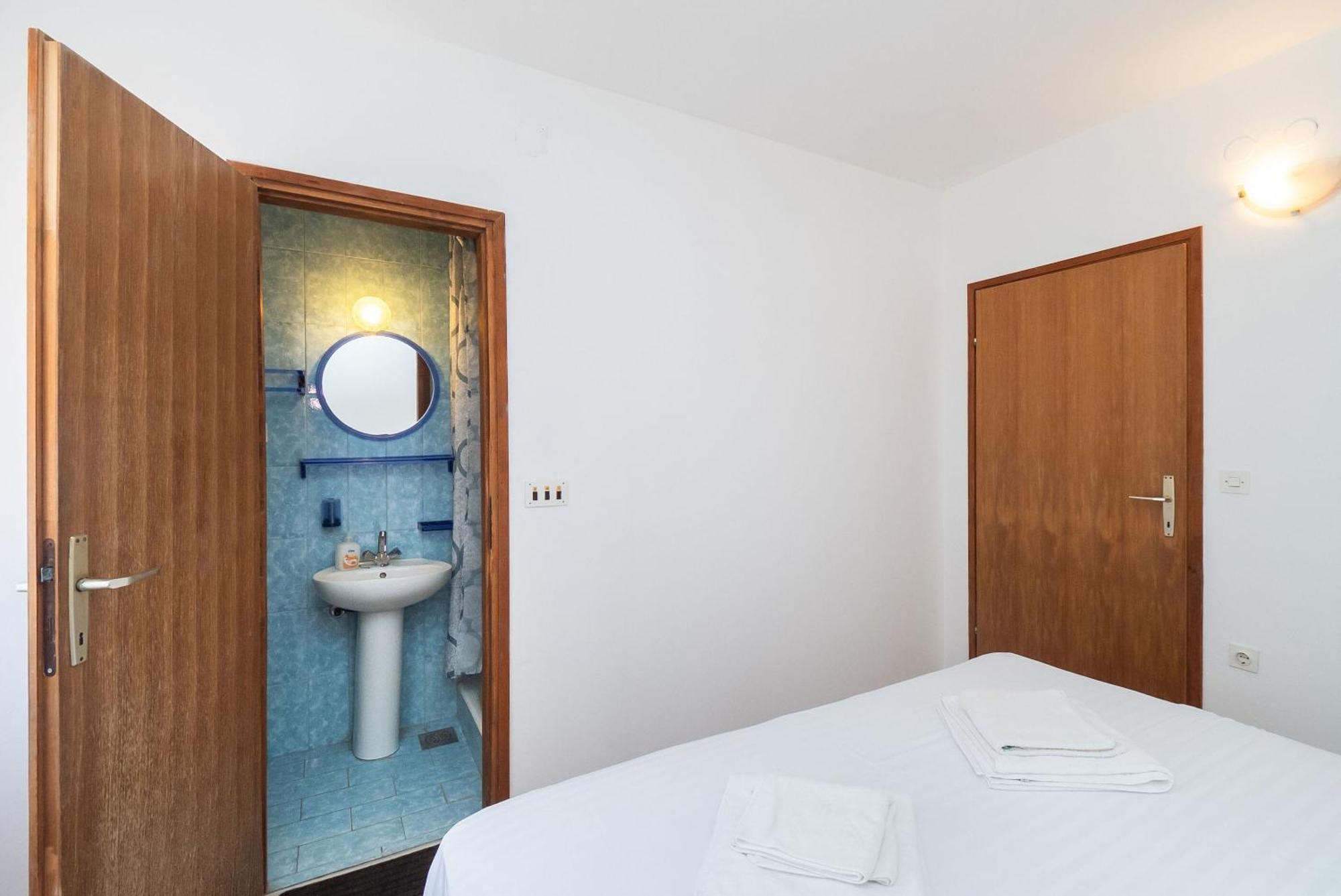 Apartment Ljuba Primošten Zewnętrze zdjęcie