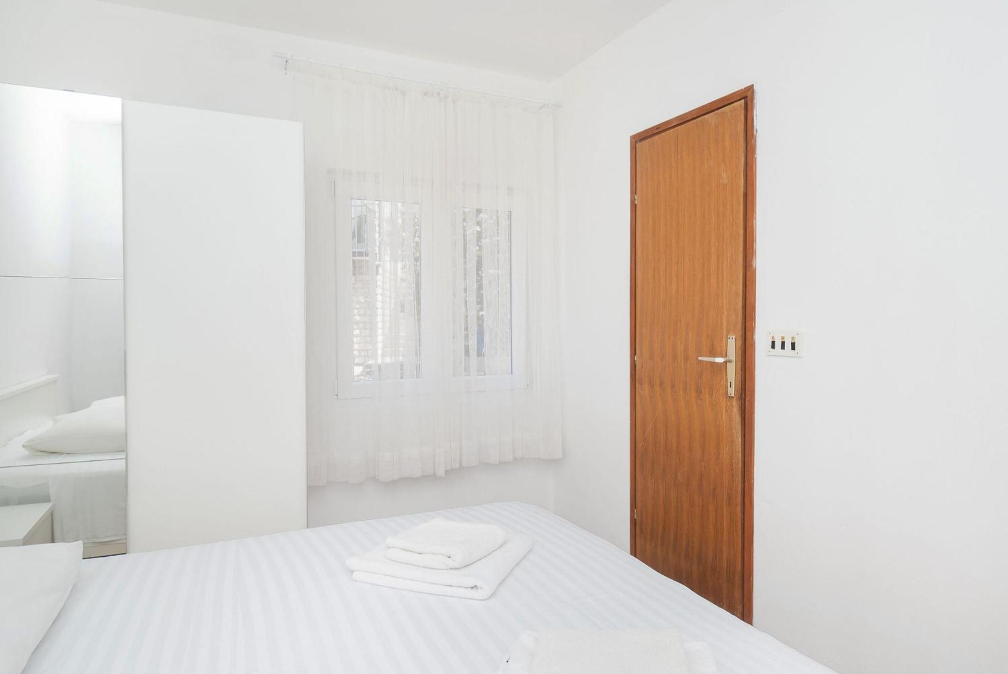 Apartment Ljuba Primošten Zewnętrze zdjęcie